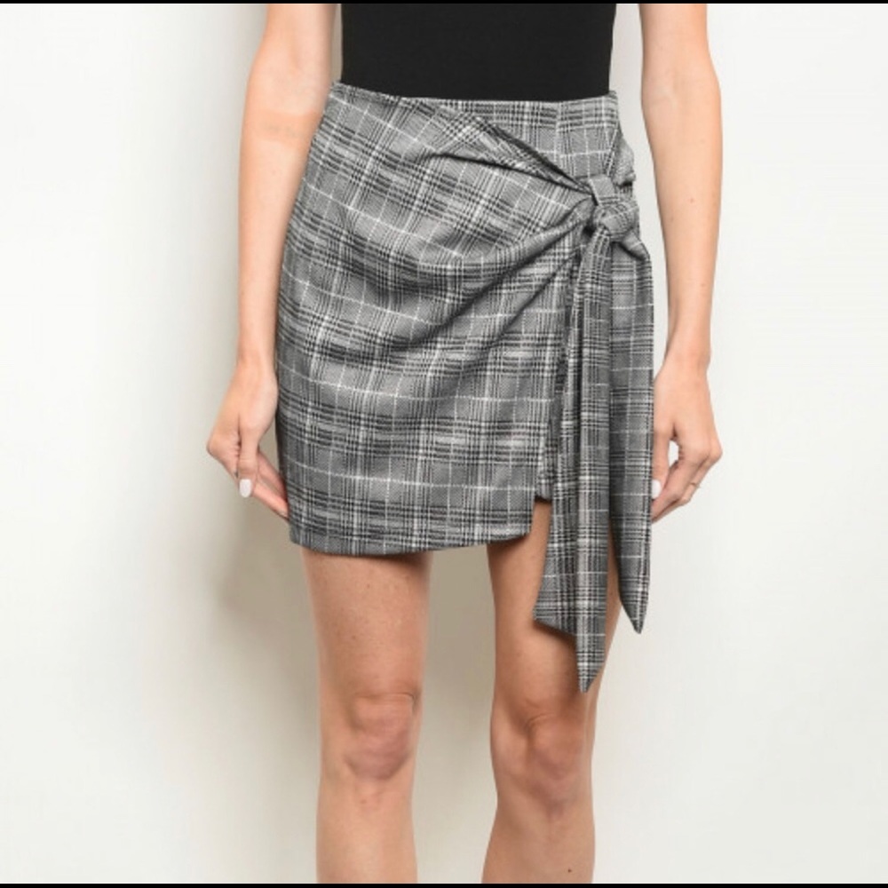 Grey gingham side tie skirt